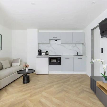 Hsh Magnifique Appartement La Chapelle Paříž Exteriér fotografie